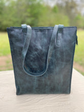 Load image into Gallery viewer, The &quot;Sarah&quot; Tote