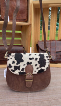 Load image into Gallery viewer, Clamshell Handbag